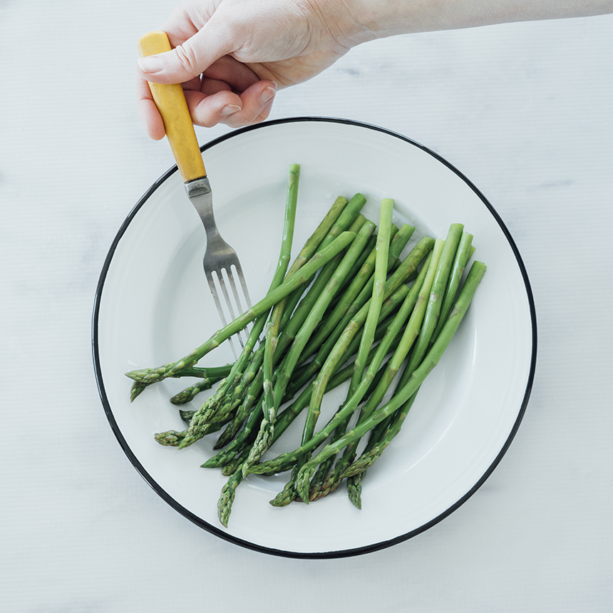 Asparagus Poached Egg and Bacon Salad Step2