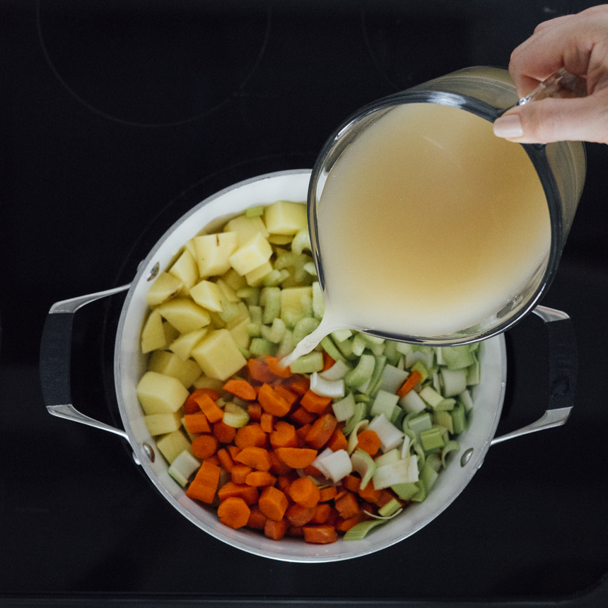 Creamy Ranch Potato Soup Step1