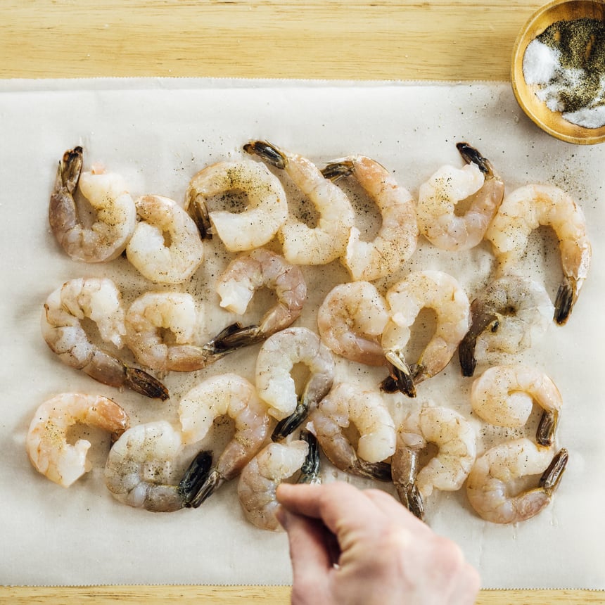 Spicy Shrimp Rolls Step 1