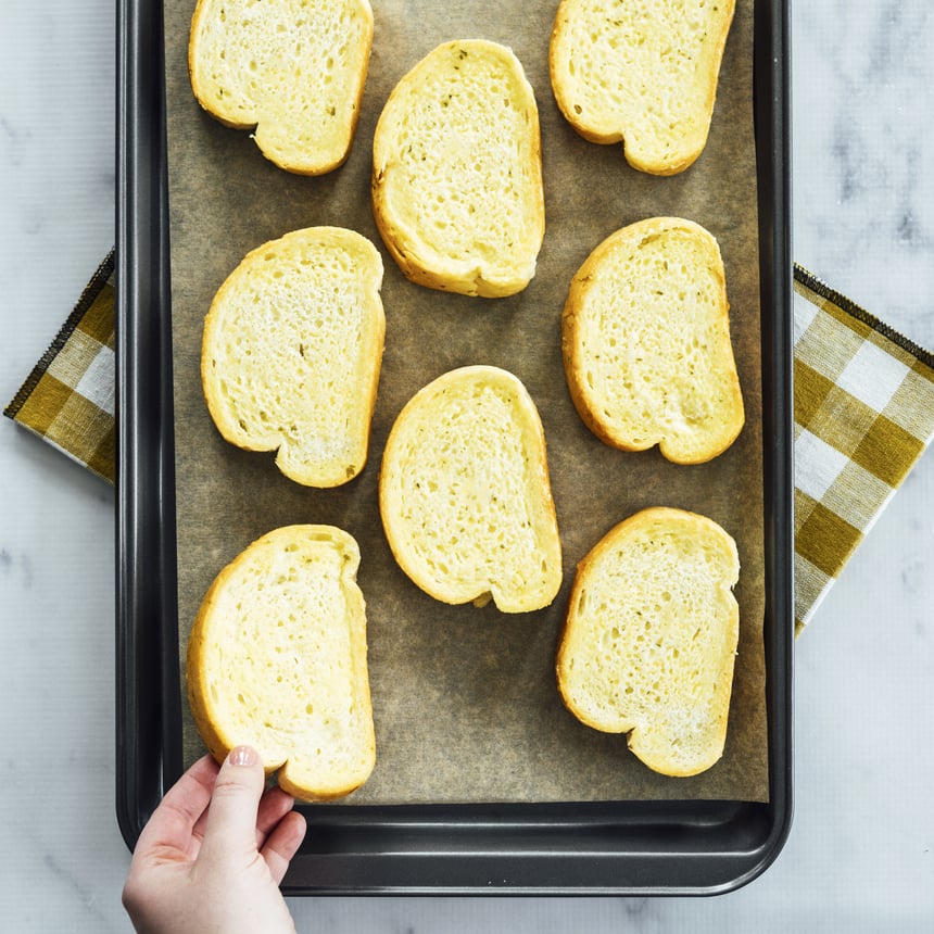 Texas Toast Caesar Chicken Burger Step2
