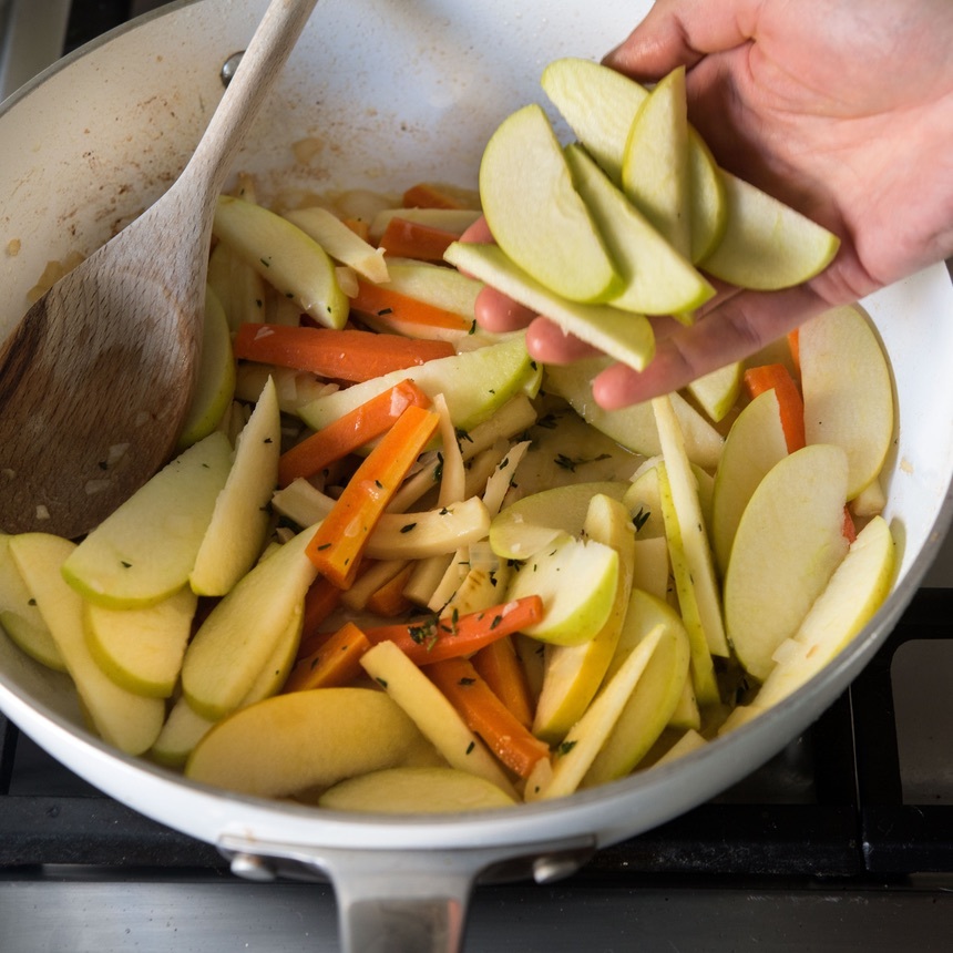 add apples and thyme