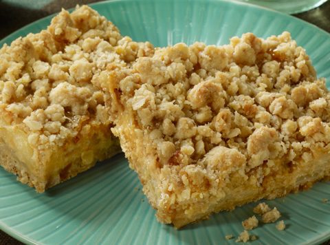 Caramel Apple Crunch Bars