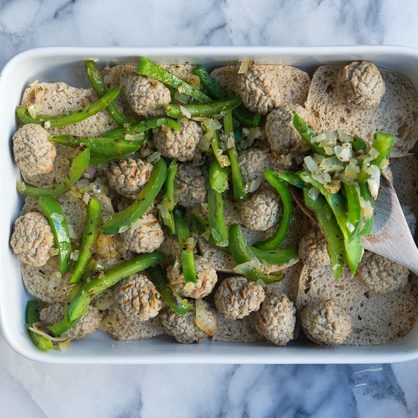 layer meatballs peppers onions