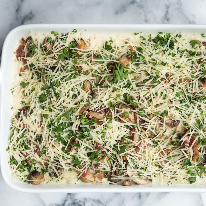 layer sauce and noodles