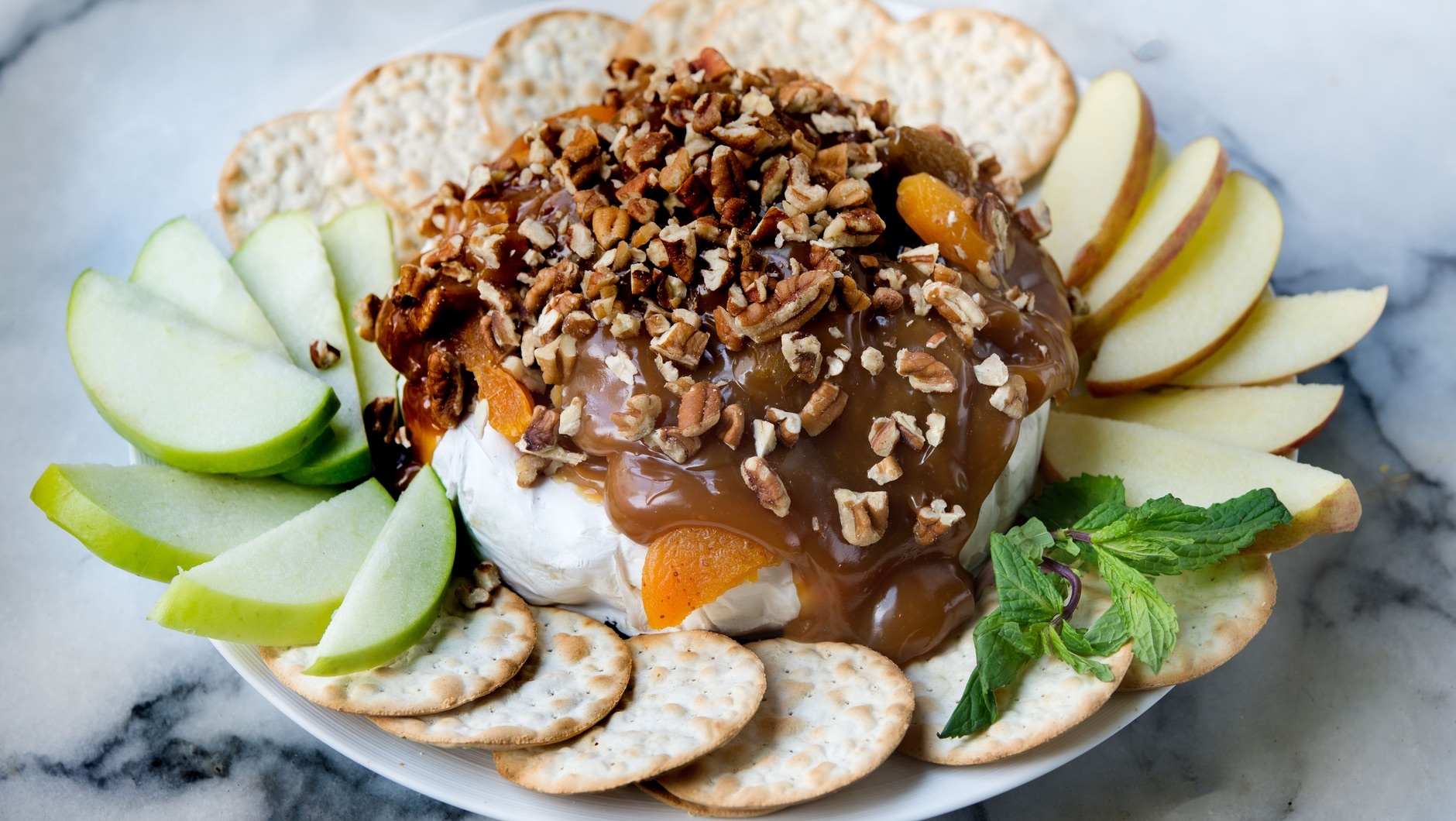 main fruited caramel brie