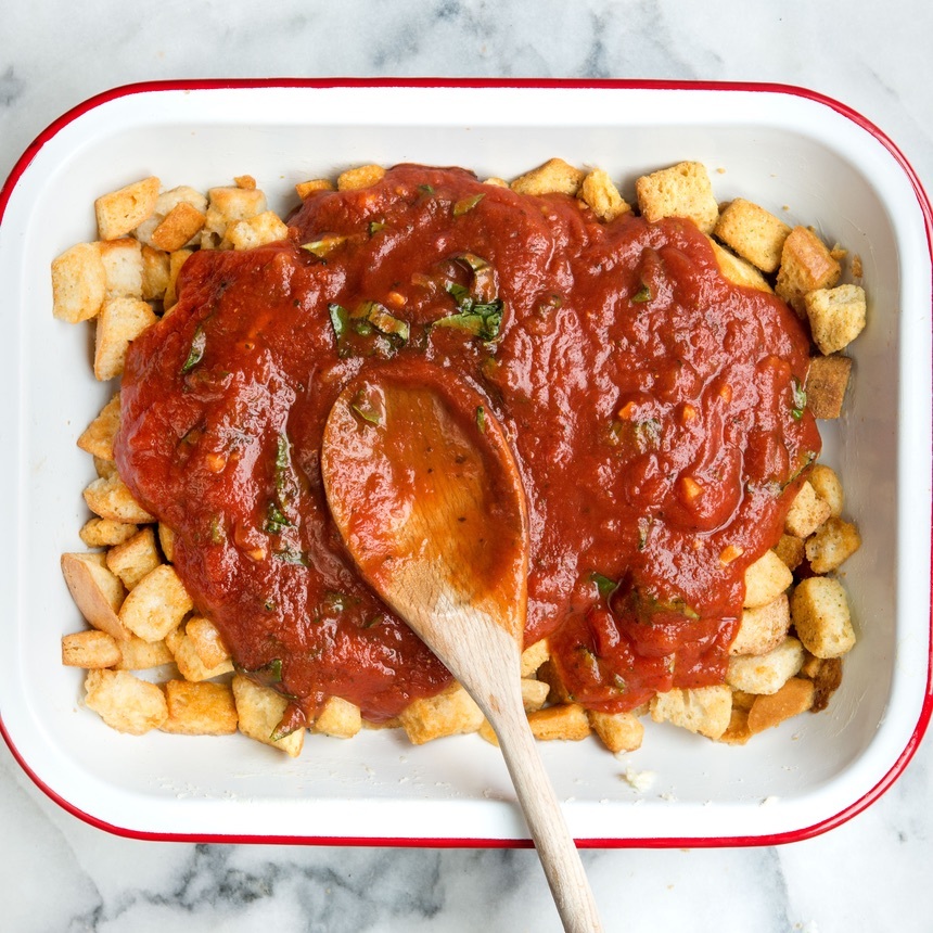 pour sauce on croutons