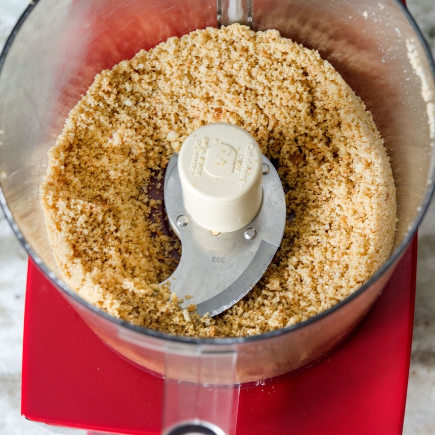 put rolls in food processor