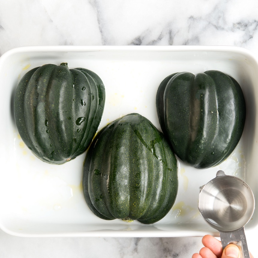 put squash in pan