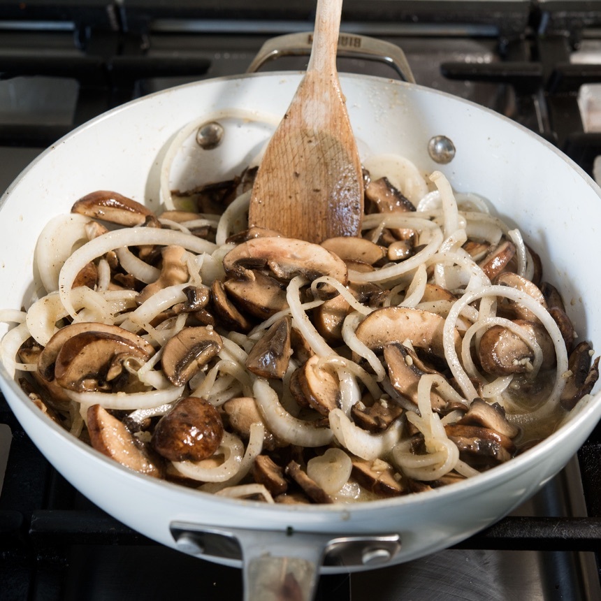 sautee the mushrooms 1