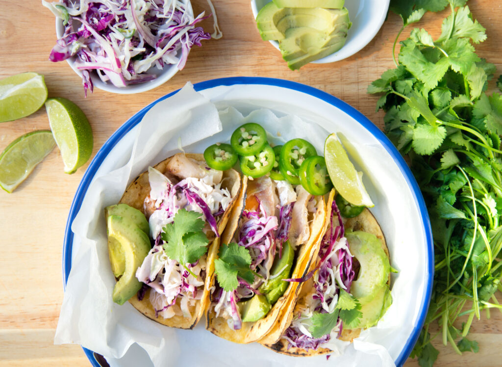 grilled fish tacos with lime
