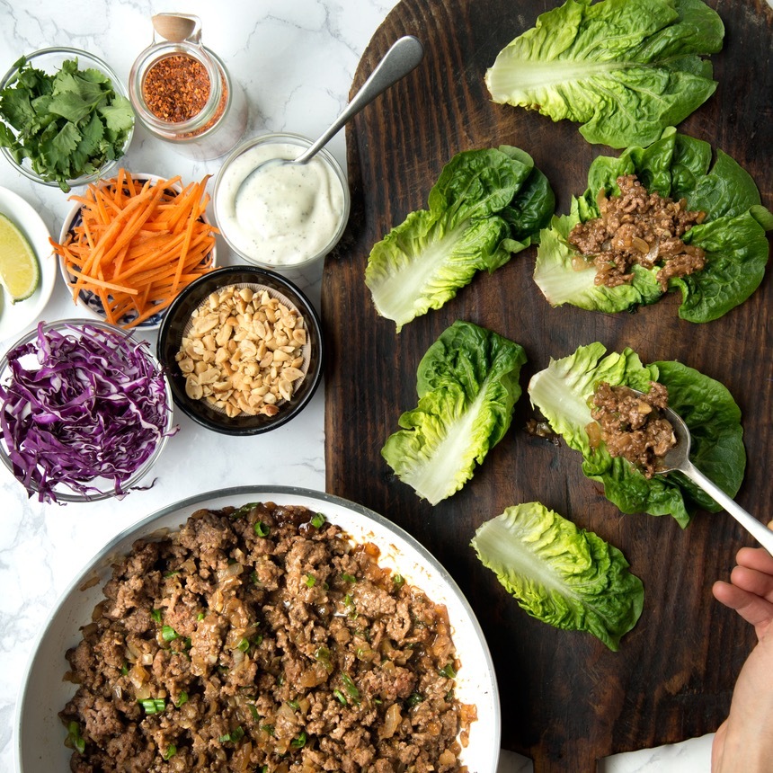 arrange leaves on plate