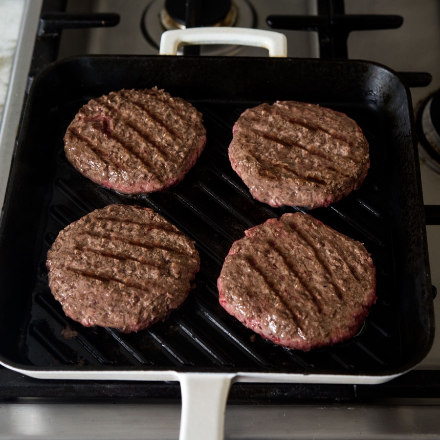 burgers in grill pan