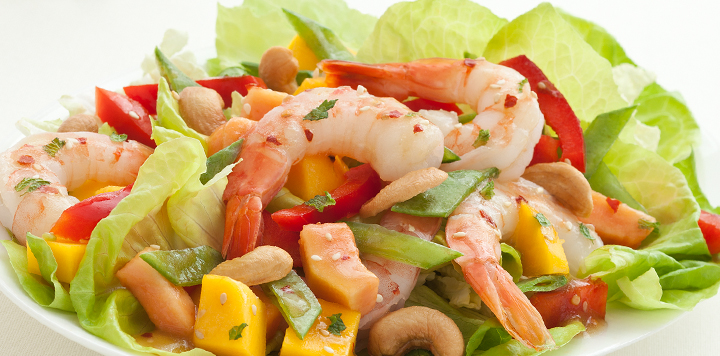 ginger sesame shrimp and tropical fruits salad
