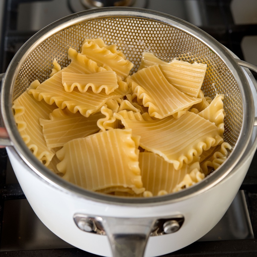 cook the noodles 1