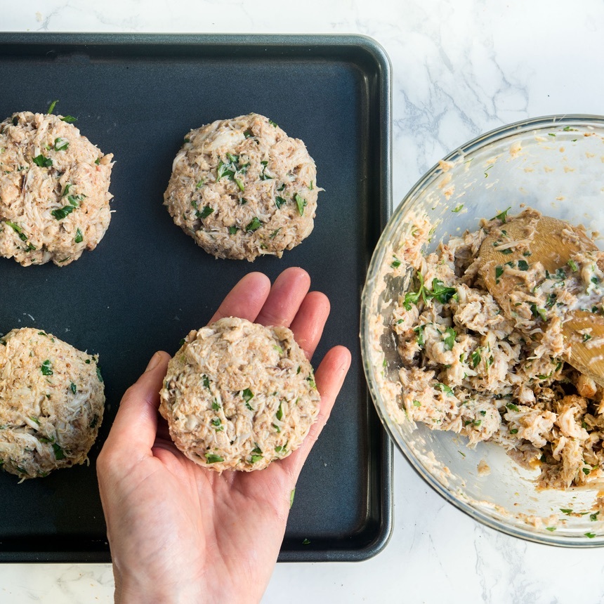 form inti crab cakes