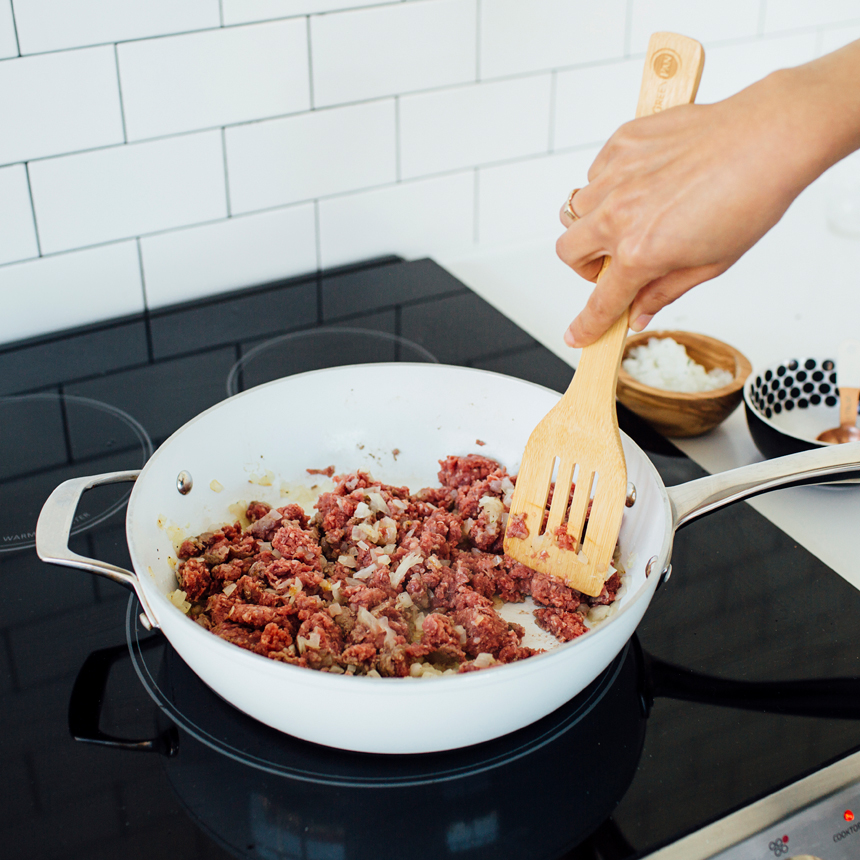 step3 cook ground beef for tostada