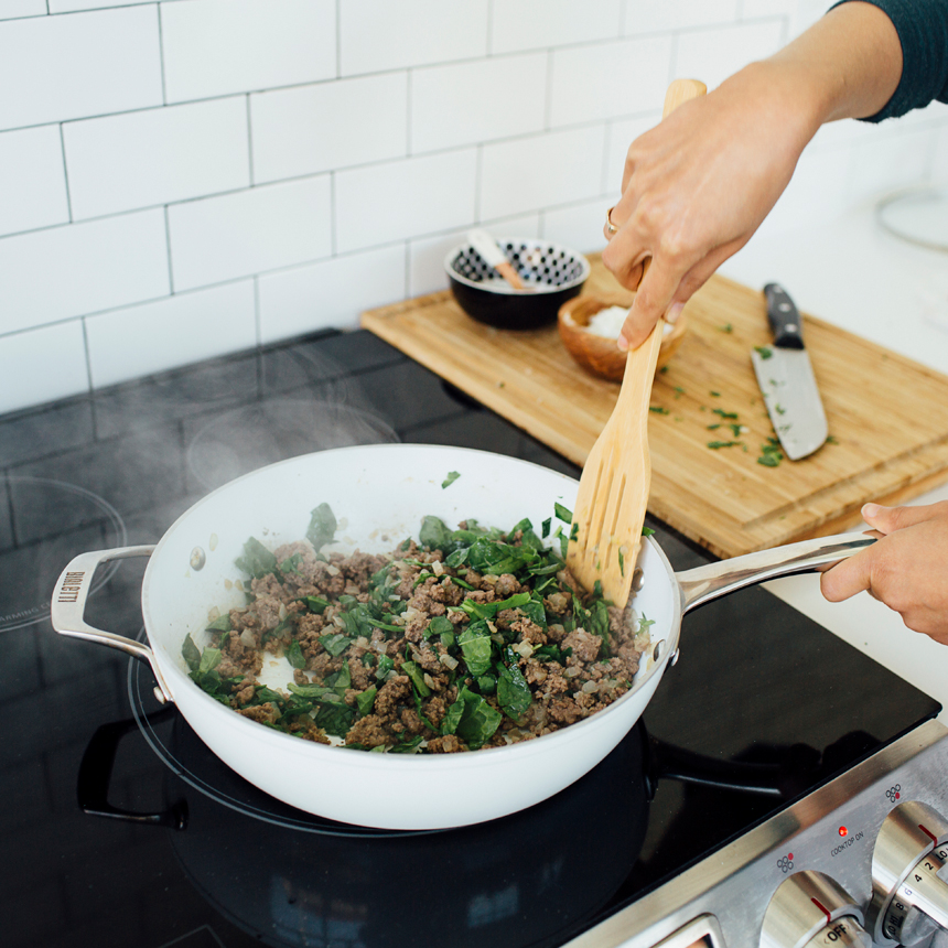 step4 cook ground beef and spinach for tostada