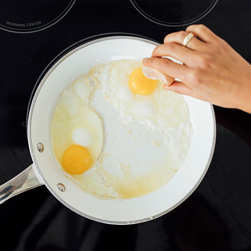 BaconEggBreakfastSandwichwithGrits Step6A