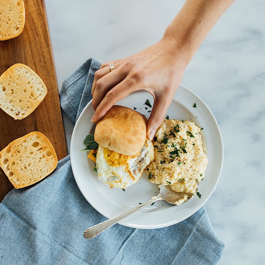 BaconEggBreakfastSandwichwithGrits Step8A