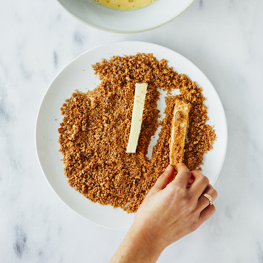 Mozzarella Sticks with Balsamic Marinara Step2