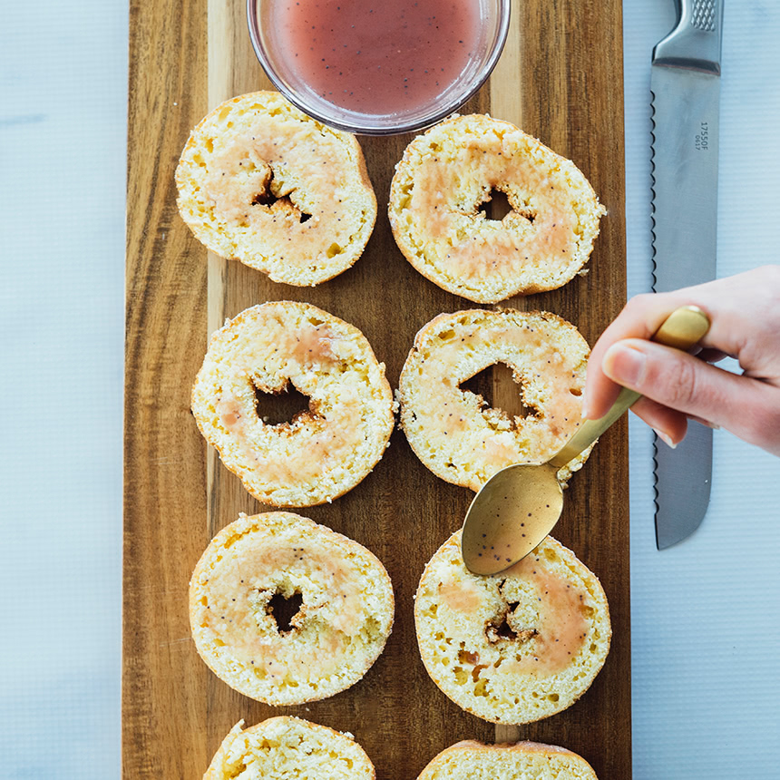 Donut Burger with Cheddar  Bacon Step4