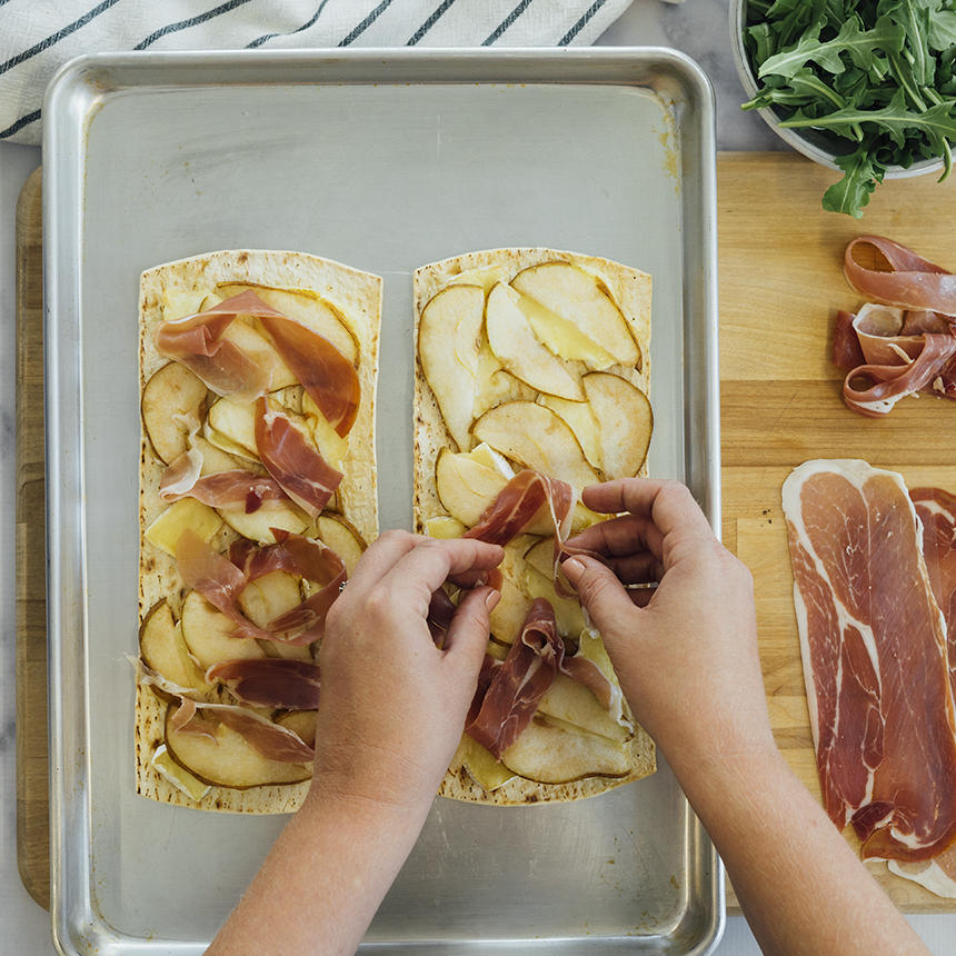 Pear Brie Proscuitto Flatbread Pizza step3