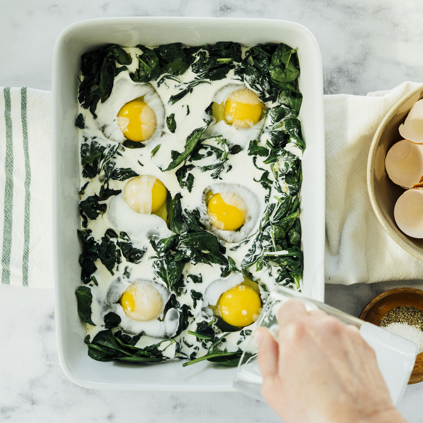 Family Style Eggs Florentine Step2