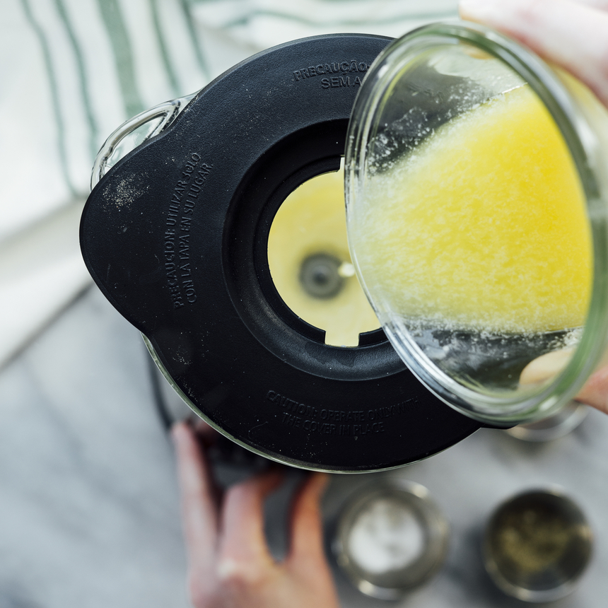 Family Style Eggs Florentine Step4