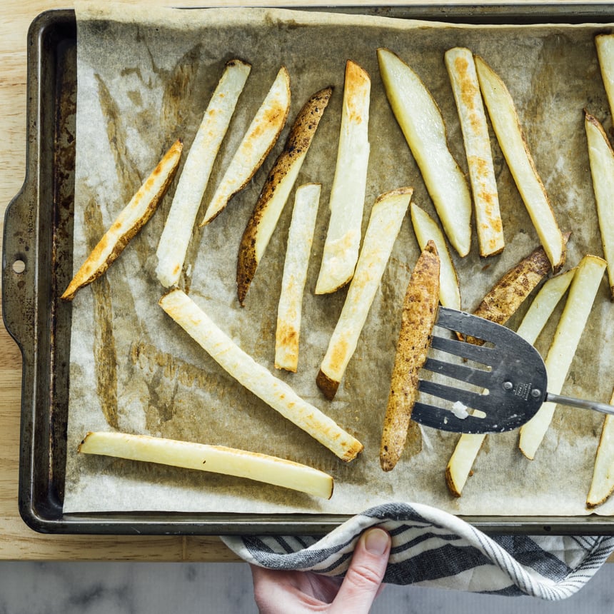 Oven baked french fries with quick aioli Step 4